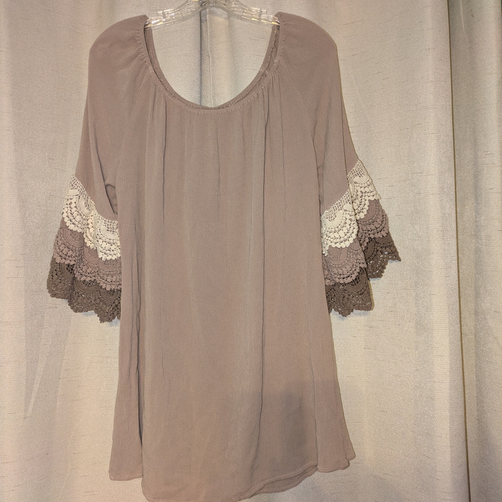 Umgee Taupe Blouse with Lace Sleeves